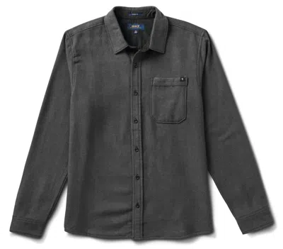 Roark Crossroads Flannel In Charcoal In Pink