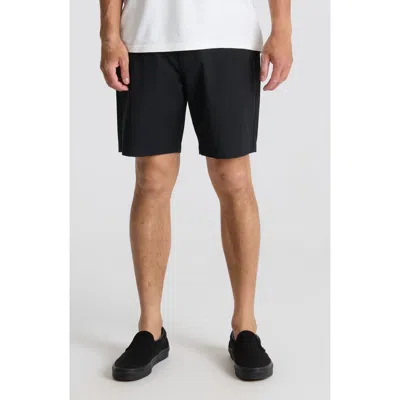 ROARK ROARK LAYOVER PRO TRAVELER SHORTS