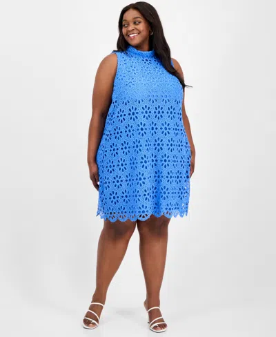 Robbie Bee Plus Size Mock-neck Sleeveless Lace Shift Dress In Periwinkle