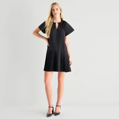 Robbie Bee Petite Puff-sleeve Short-sleeve Pleat-hem Dress In Black