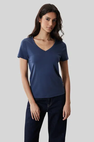Robert Barakett The Barakett Women's V Tee In Blue