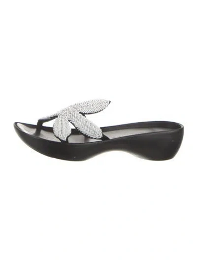 Pre-owned Robert Clergerie Beaded Accents Flip Flops In Black/white