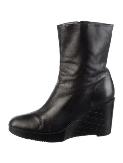 Pre-owned Robert Clergerie Leather Boots In Black