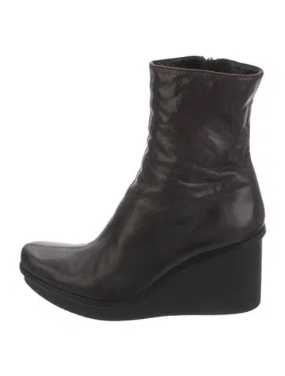Pre-owned Robert Clergerie Leather Boots In Black