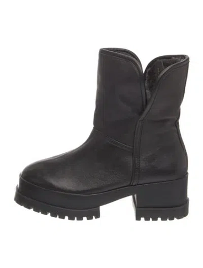 Pre-owned Robert Clergerie Leather Boots In Black
