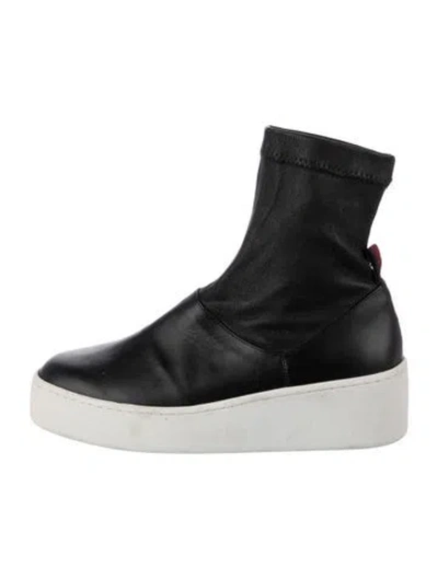 Pre-owned Robert Clergerie Leather Boots In Black