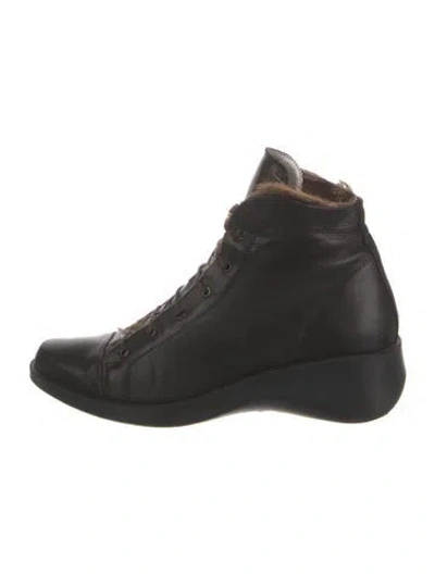 Pre-owned Robert Clergerie Leather Fur Trim Lace-up Boots In Black