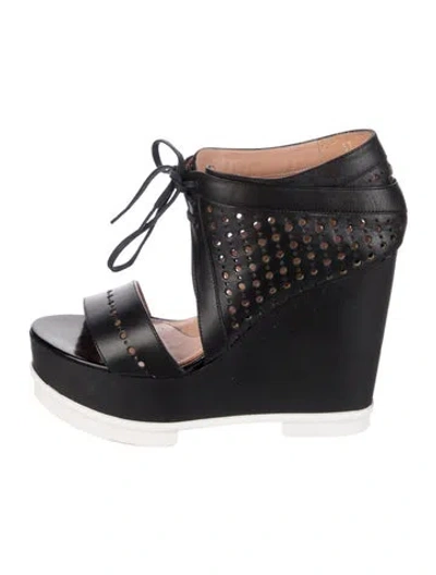 Pre-owned Robert Clergerie Leather Lasercut Accents Sandals In Black
