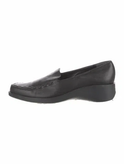 Pre-owned Robert Clergerie Leather Loafers In Black