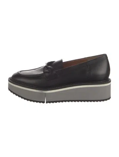 Pre-owned Robert Clergerie Leather Loafers In Black
