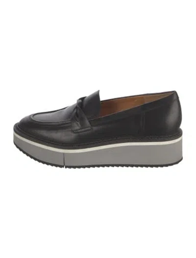 Pre-owned Robert Clergerie Leather Loafers In Black