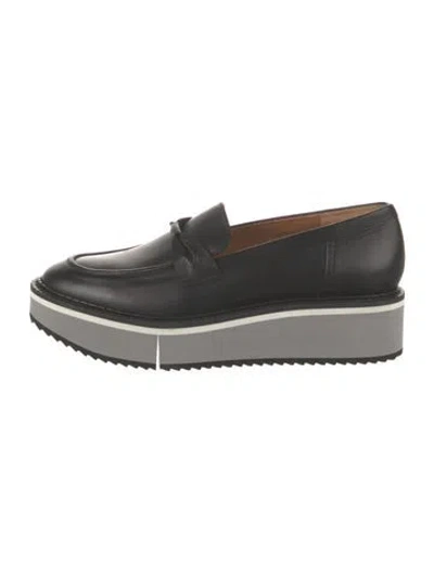 Pre-owned Robert Clergerie Leather Loafers In Black