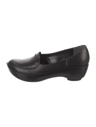 Pre-owned Robert Clergerie Leather Loafers In Brown