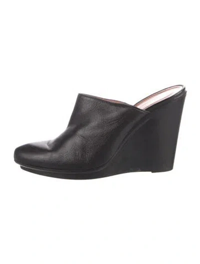 Pre-owned Robert Clergerie Leather Mules In Black