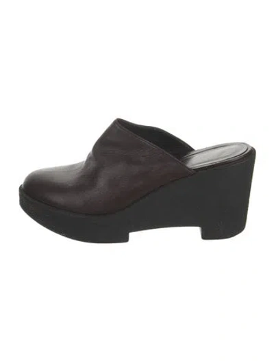 Pre-owned Robert Clergerie Leather Mules In Brown