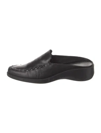 Pre-owned Robert Clergerie Leather Mules In Brown