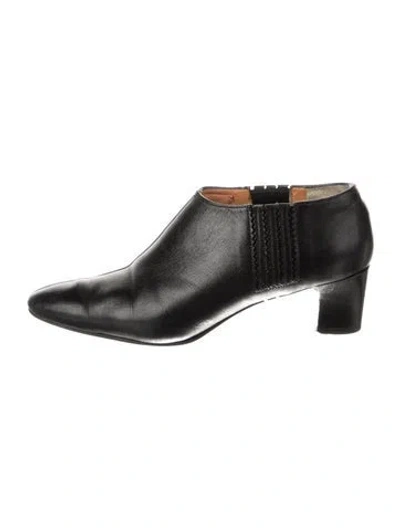 Pre-owned Robert Clergerie Leather Pumps In Black