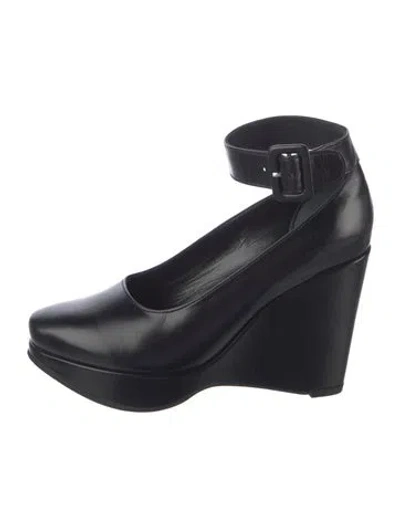 Pre-owned Robert Clergerie Leather Pumps In Black