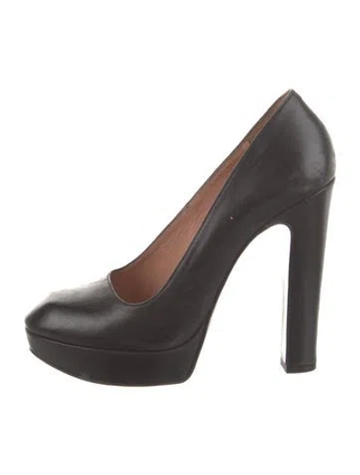 Pre-owned Robert Clergerie Leather Pumps In Black