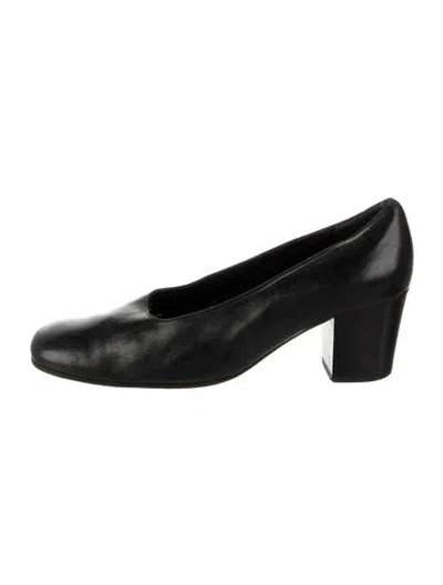Pre-owned Robert Clergerie Leather Pumps In Black