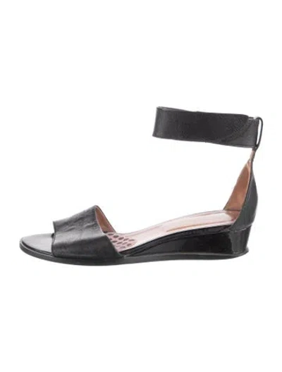 Pre-owned Robert Clergerie Leather Sandals In Black