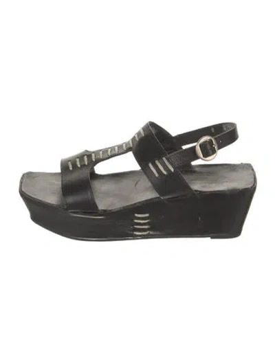 Pre-owned Robert Clergerie Leather Sandals In Black