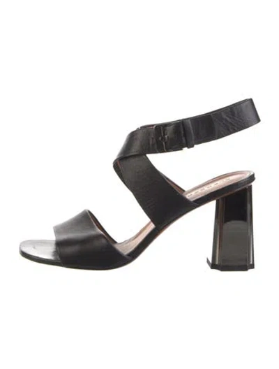 Pre-owned Robert Clergerie Leather Sandals In Black
