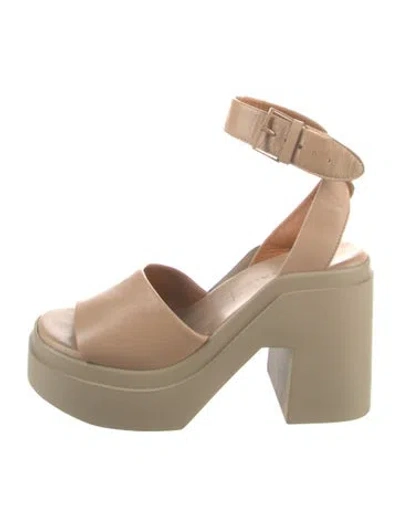 Pre-owned Robert Clergerie Leather Sandals In Neutrals