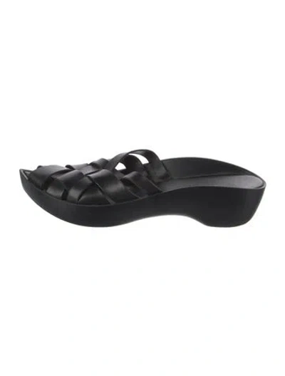Pre-owned Robert Clergerie Leather Slides In Black