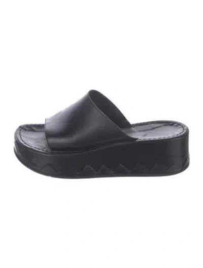 Pre-owned Robert Clergerie Leather Slides In Black