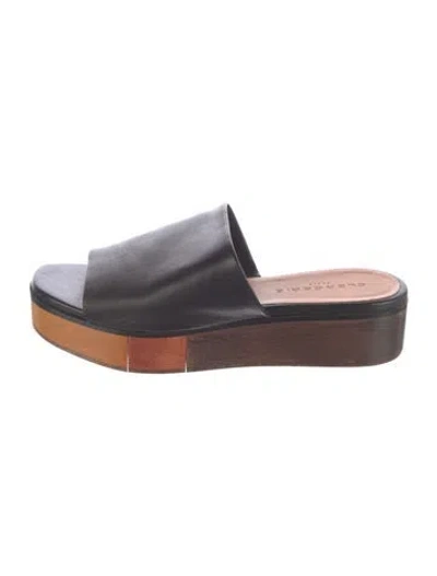 Pre-owned Robert Clergerie Leather Slides In Black