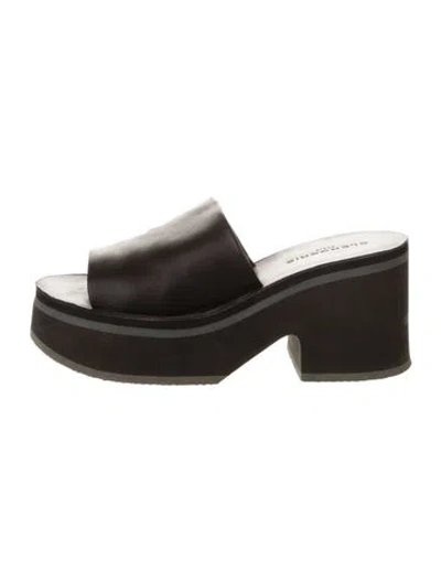 Pre-owned Robert Clergerie Leather Slides In Gray