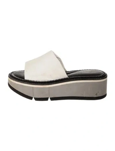 Pre-owned Robert Clergerie Leather Slides In Neutral