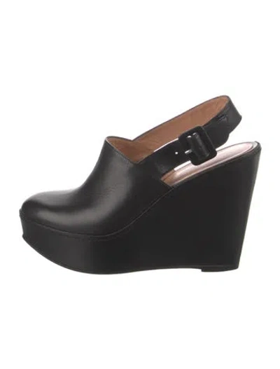 Pre-owned Robert Clergerie Leather Slingback Pumps In Black