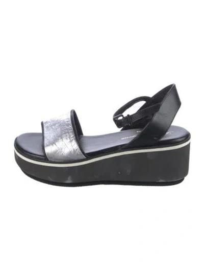 Pre-owned Robert Clergerie Leather Slingback Sandals In Black