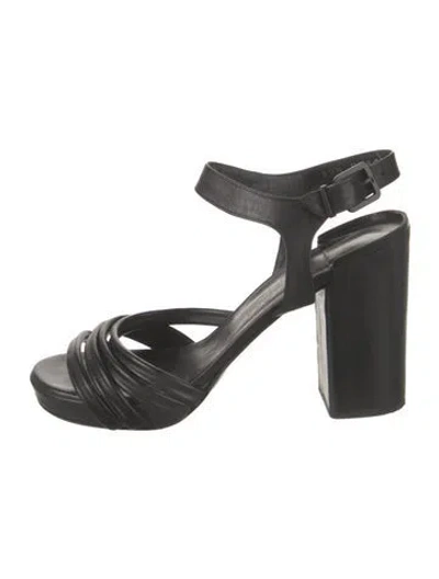 Pre-owned Robert Clergerie Leather Slingback Sandals In Black