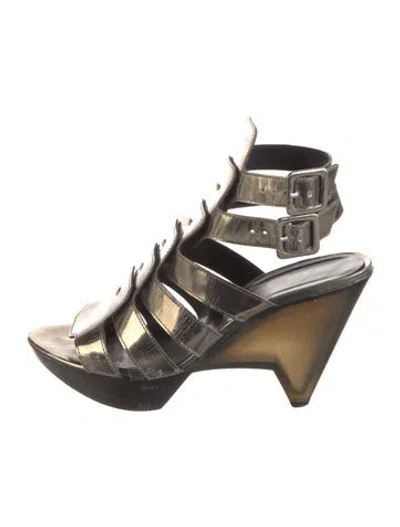 Pre-owned Robert Clergerie Patent Leather Gladiator Sandals