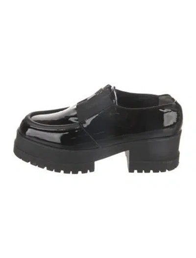 Pre-owned Robert Clergerie Patent Leather Loafers In Black