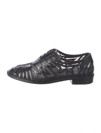 Pre-owned Robert Clergerie Patent Leather Oxfords In Black