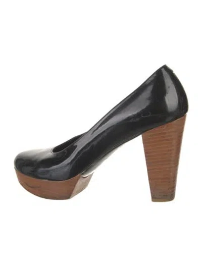 Pre-owned Robert Clergerie Patent Leather Pumps In Black