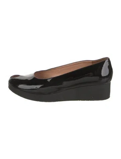 Pre-owned Robert Clergerie Patent Leather Pumps In Black