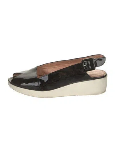 Pre-owned Robert Clergerie Patent Leather Slingback Pumps In Black