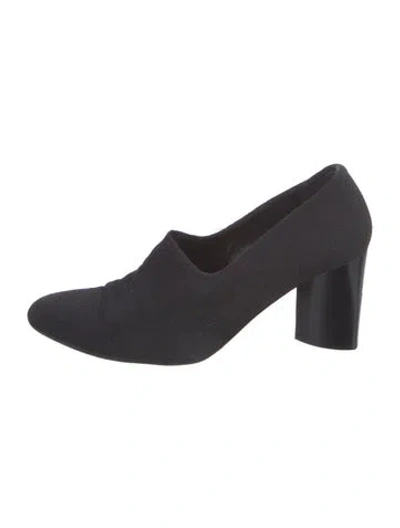 Pre-owned Robert Clergerie Pumps In Black