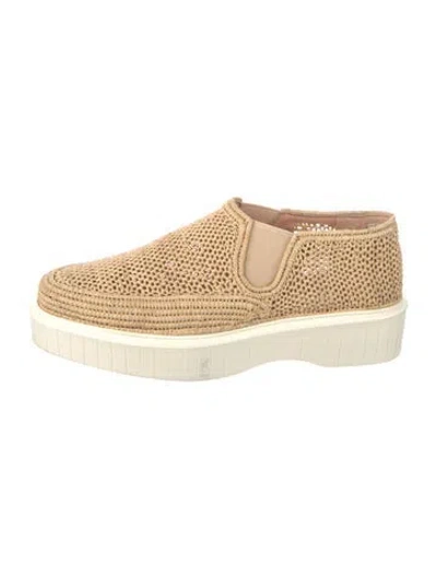 Pre-owned Robert Clergerie Raffia Flats In Neutral