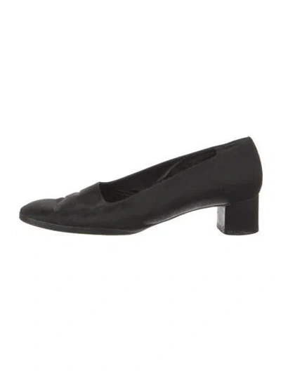 Pre-owned Robert Clergerie Satin Pumps In Black