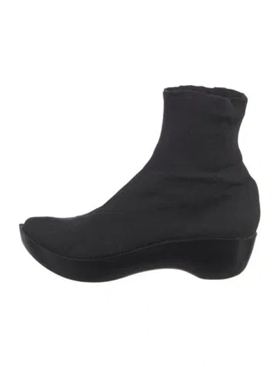 Pre-owned Robert Clergerie Sock Boots In Black