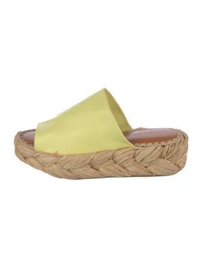 Pre-owned Robert Clergerie Straw Slides In Yellow