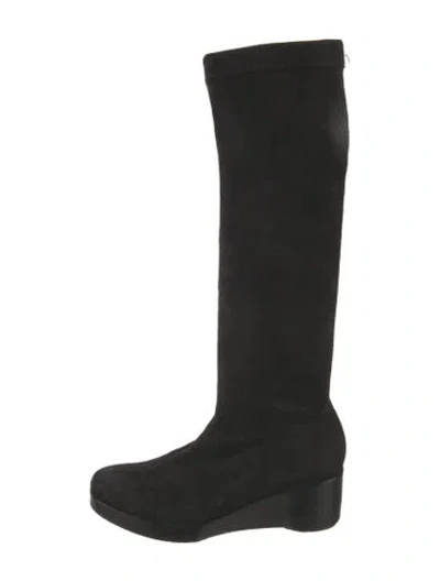 Pre-owned Robert Clergerie Suede Boots In Black