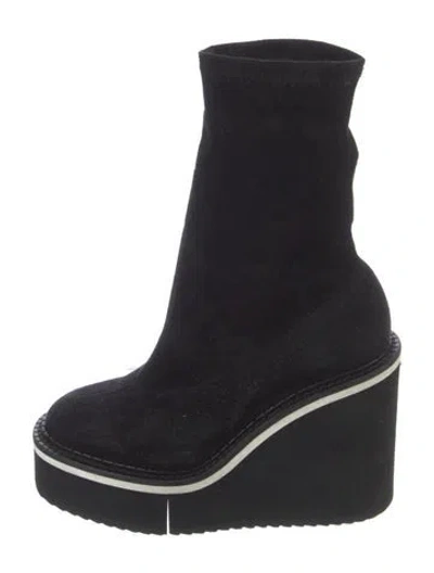 Pre-owned Robert Clergerie Suede Boots In Black