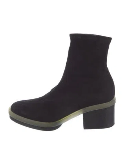 Pre-owned Robert Clergerie Suede Boots In Black